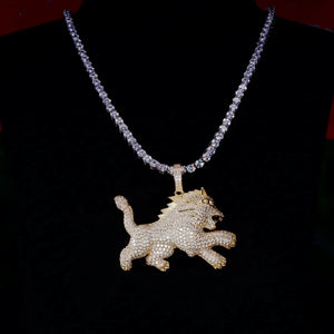 Iced out roaring pounce lion pendant full VVS simulated cz diamonds S925 silver 18k gold plated hip hop mens necklace paired with sparkling tennis chain mannequin display shot RDRIP JEWELRY