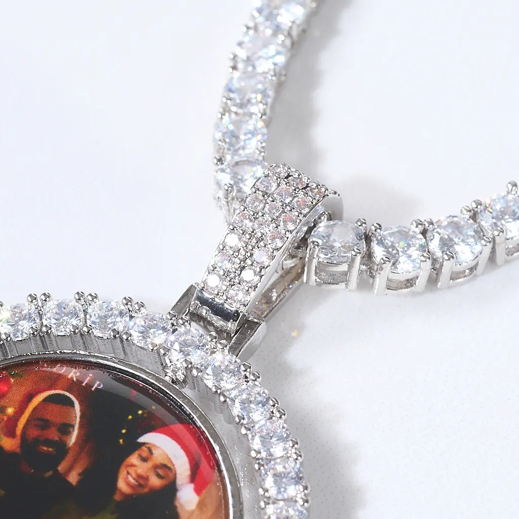 3D_Spinning_Two-Faced_Custom_Photo_Pendant_Necklace_RDRIP_JEWELRY_10