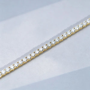 4MM VVS1 D-Color Moissanite Tennis Chain close-up macro shot, 925 Sterling Silver 18K Gold Plated, sparkling ideal cut moissanite stones with brilliant fire and clarity, premium iced out hip hop tennis chain necklace, luxury bling jewelry detail view RDRIP JEWELRY
