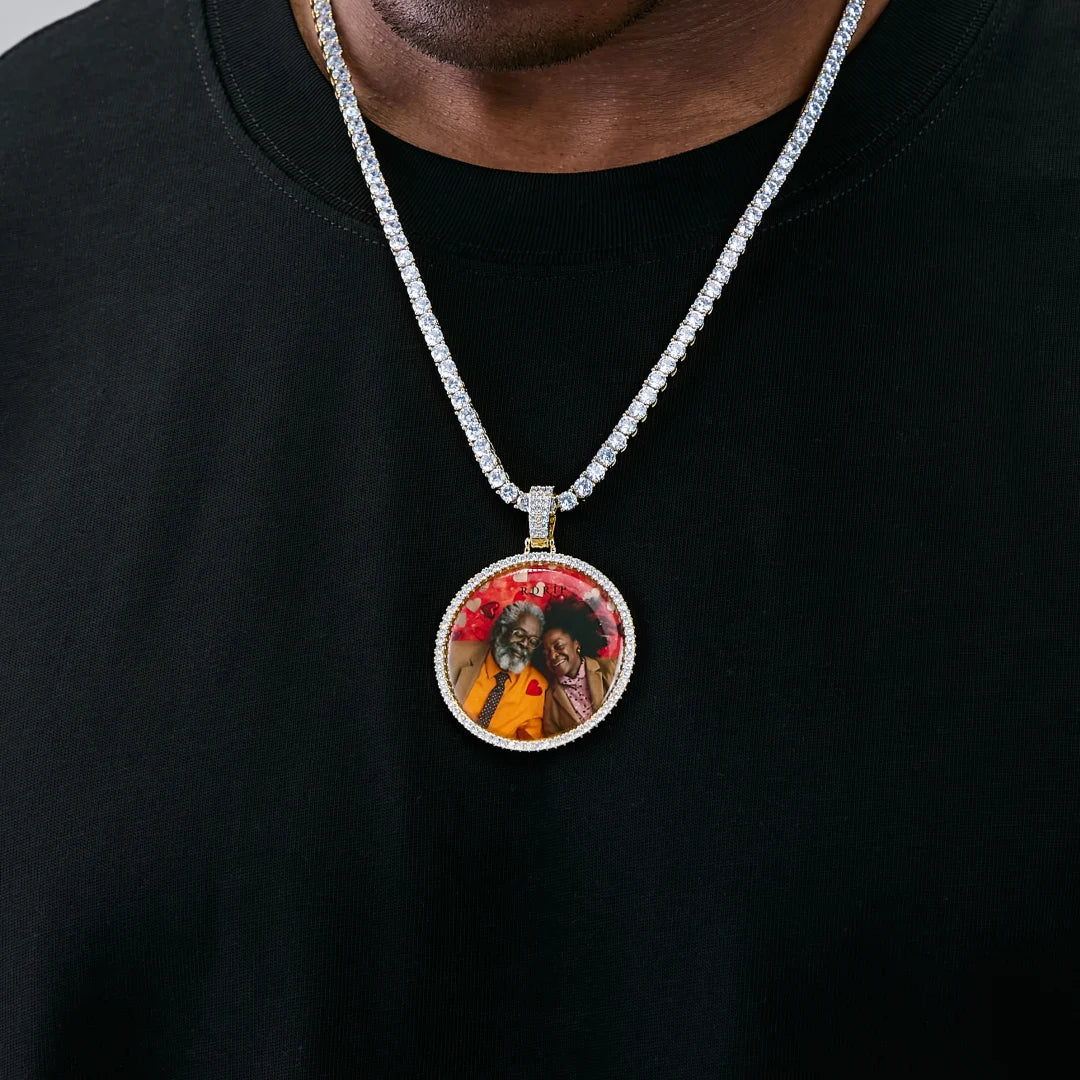 MEDIUM_3D_CIRCLE_CUSTOM_PICTURE_PENDANT_RDRIP_JEWELRY_02