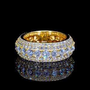 Men’s hip hop iced‑out full pave eternity band ring RDRIP JEWELRY SINCE 2016, 18K gold plated 925 sterling silver wide 9mm band hand‑set with large 4mm round hearts and arrows cut D‑color VVS1 moissanite stones, multi‑layer prong setting bling statement jewelry, shot on black reflective mirror background, luxury hip‑hop mens ring

